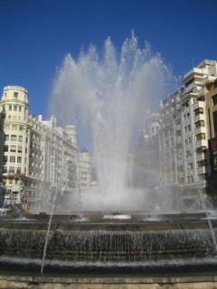 Photo de la Plaza del Pais Valenciano et de l'Ayuntamiento...