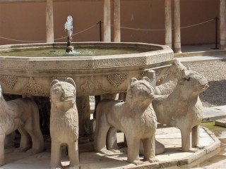 Alhambra : la fontaine des lions
