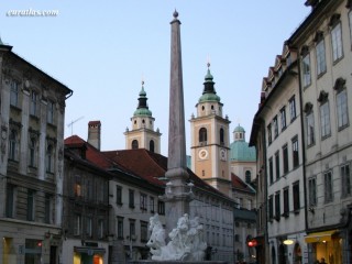 La fontaine des Trois Rivires  Ljubljana