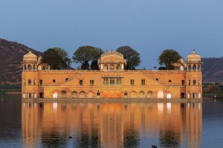 Le Jal Mahal ou  palais sur l'eau 
