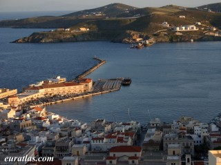 Le port d'Ermoupolis  Syros