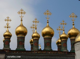 Moscou, les bulbes de l'glise de la Dposition au Kremlin