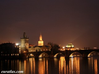 Prague, lumires sur le pont Charles