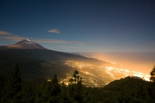 Tenerife illume la nuit