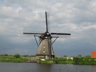 Un moulin  vent  Kinderdijk