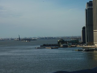 Statue de la libert vue du pont
