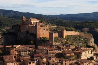 ALQUEZAR : Photos du village dAlquezar (Aragon)