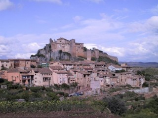ALQUEZAR : Photos du village dAlquezar (Aragon)