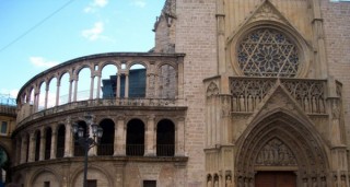 Photo de la cathdrale de Valence et de son...