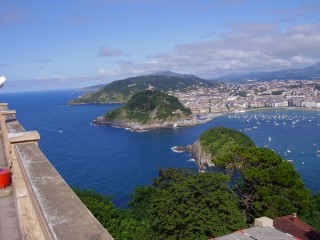 Photo de la ville de Saint-Sebastien (Pays Basque) Photo de la ville de Saint-Sebastien (Pays Basque)