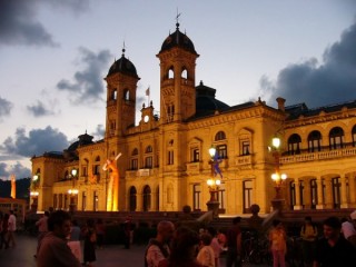 Photo de la ville de Saint-Sebastien (Pays Basque) Photo de la ville de Saint-Sebastien (Pays Basque)