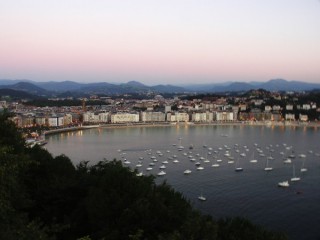 Photo de la ville de Saint-Sebastien (Pays Basque) Photo de la ville de Saint-Sebastien (Pays Basque)