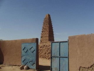 Une autre belle photo de la mosque d'Agadez