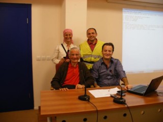 Avec le bureau du Club Cycliste d'Izmir