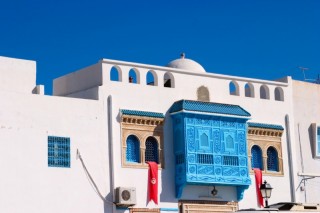 Balcon en bois traditionnel (ganariya) Balcon en bois traditionnel (ganariya)