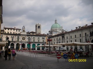 Brescia : Piazza loggia