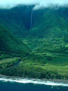 Cascade sur la côte Cascade sur la côte