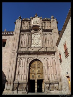 Cath�drale vue de c�t�