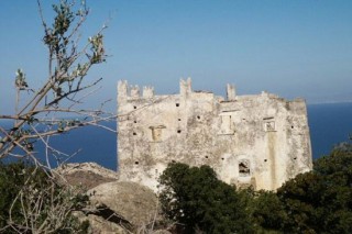 Cte nord-ouest - Forteresse Agia