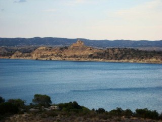 Photo du barrage (Embalse) de Caspe et Mequinenza (Aragon)...