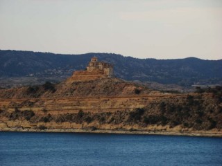 Photo du barrage (Embalse) de Caspe et Mequinenza... Photo du barrage (Embalse) de Caspe et Mequinenza...