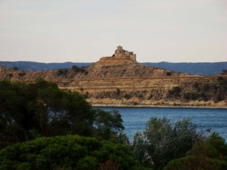 Photo du barrage (Embalse) de Caspe et Mequinenza... Photo du barrage (Embalse) de Caspe et Mequinenza...