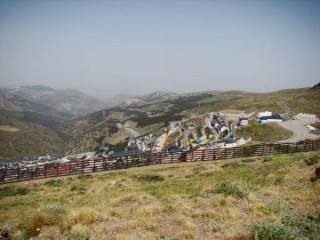 Photo de la station de ski de la Sierra Nevade...
