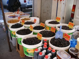Des olives comme en Provence : marche de Nevsehir