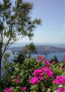 Firostefani - Vue sur le volcan