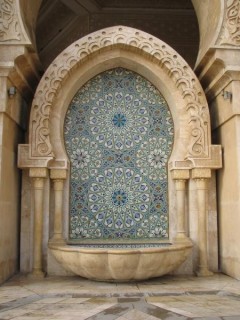 Gros plan sur la fontaine