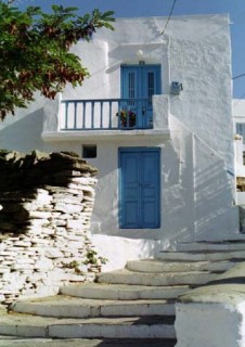 Habitations aux contours bleus