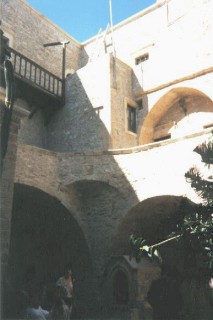 La cour intrieure (2)