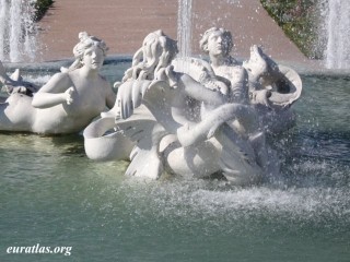 La fontaine des jardins du Belvédère inférieur