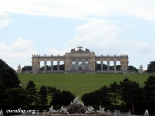 La gloriette des jardins du palais de Schönbrunn