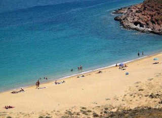 La plage d'Agios Sostis