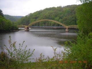 La rivière Taurion et le pont du Dognon