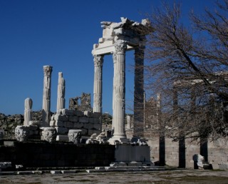 Le temple de Trajan