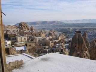 Le village sous la neige