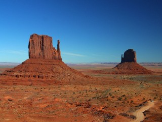 Les Mittens, roches jumelles de Monument Valley