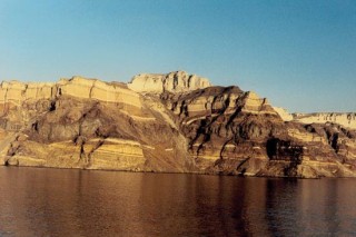 Les falaises de Santorin