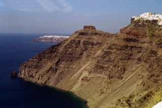 Les falaises et le rocher Scaros