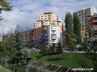Maisons colorées à Tirana