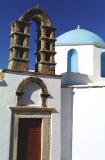 Marmara  clocher en pierre