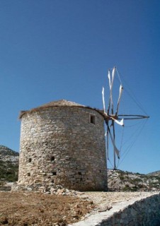 Moulin  vent en pierre