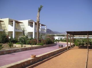 Ostria Beach Hotel