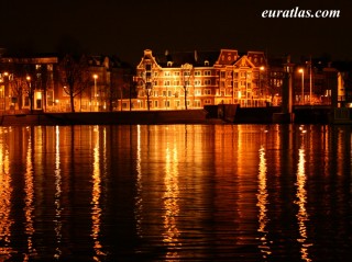 Prins Hendrikkade de nuit, Amsterdam