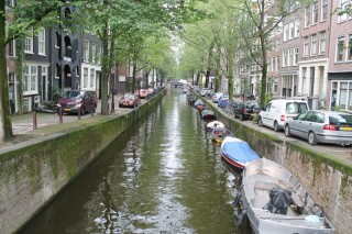 Promenade sur les ponts d'Amsterdam