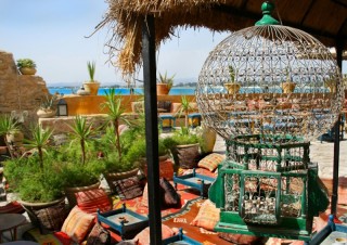 Salon de th sur la plage