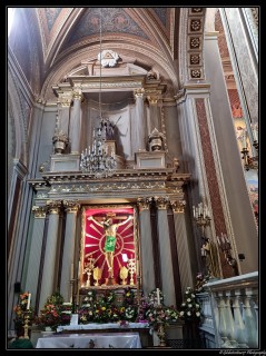 Sculpture du Christ crucifi�