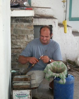 Tzikoudia (Ouzo) - Kostas vrifie le dosage